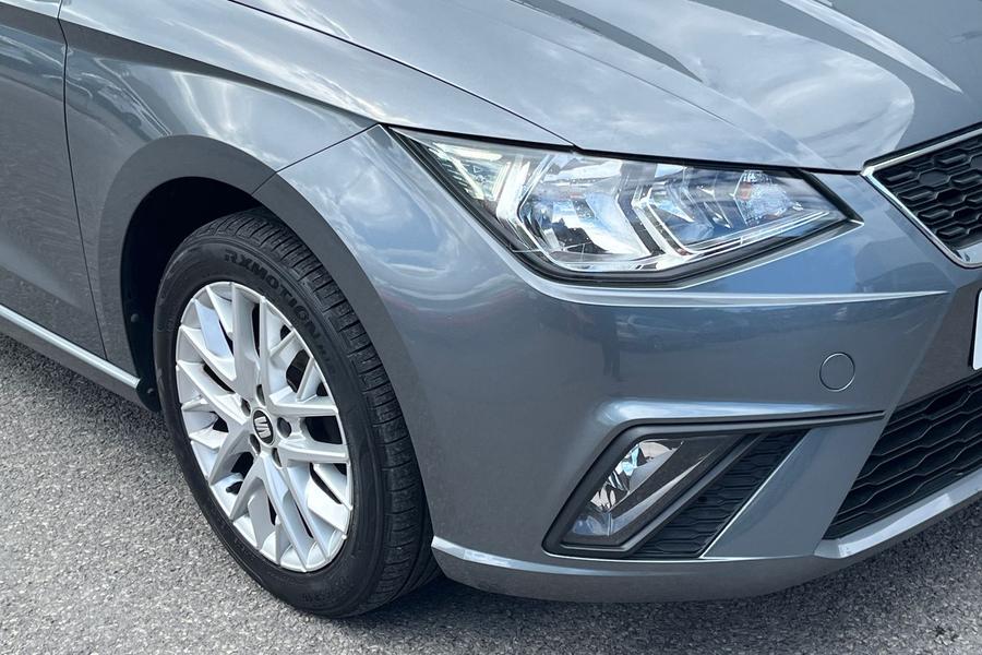SEAT IBIZA Photo autoimg-1423f5aef5cfbd81b4e9799ad7f6304f08870f42.jpg