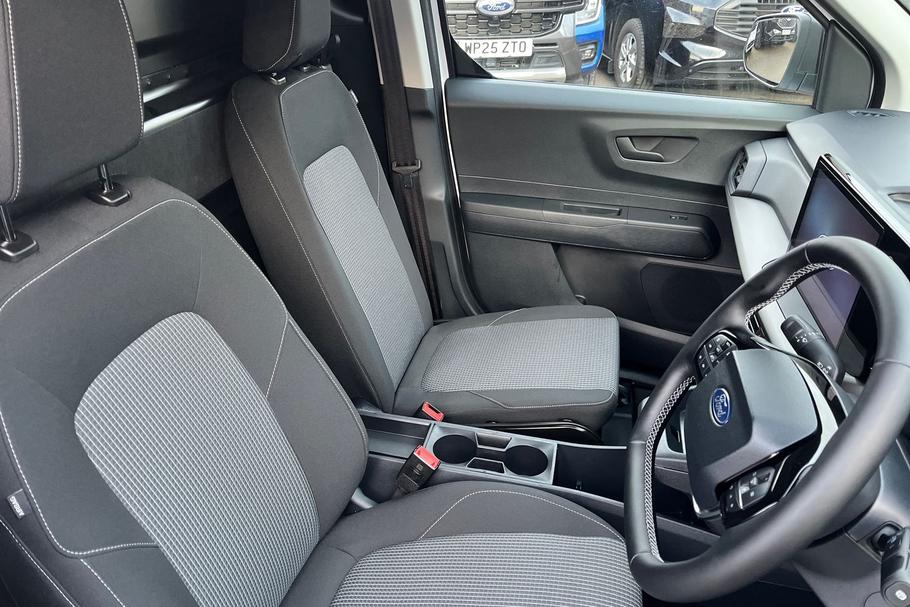 Used Ford E-TRANSIT COURIER YB75VCT 37