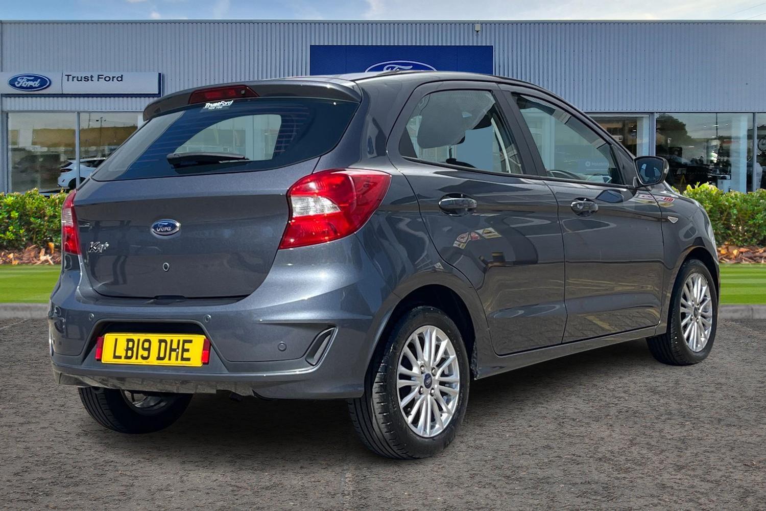 Ford Ka+ Photo 3