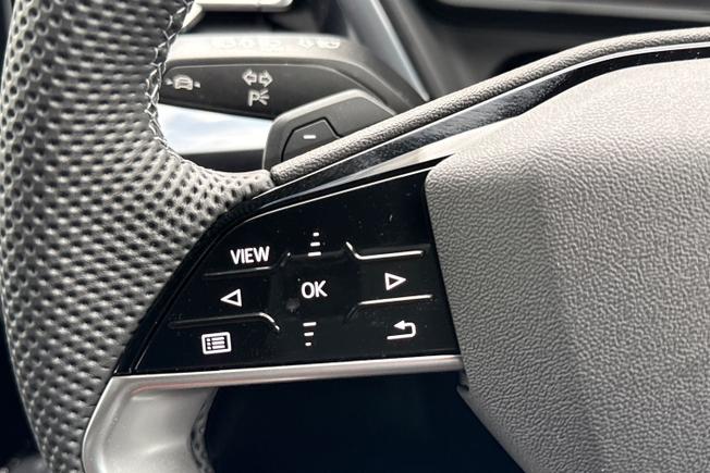 Audi Q4 Photo 16