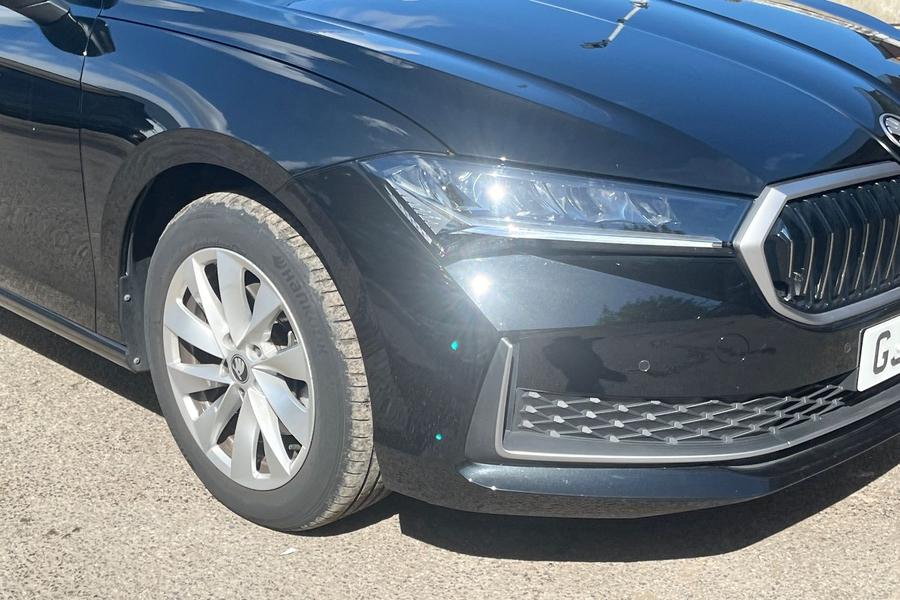 Skoda SUPERB Photo autoimg-1430fe4881397c63ce48ba80703626f6319c3325.jpg
