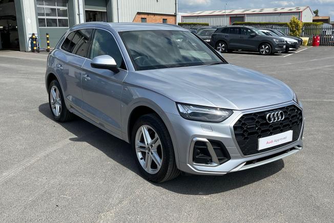 AUDI Q5 Photo 21