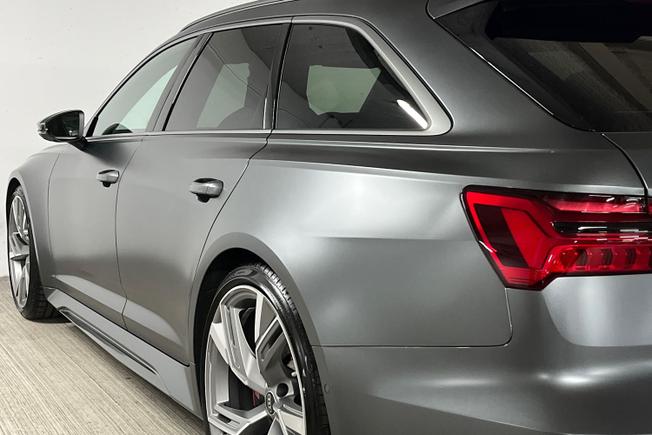 AUDI Rs6 Avant Photo 32