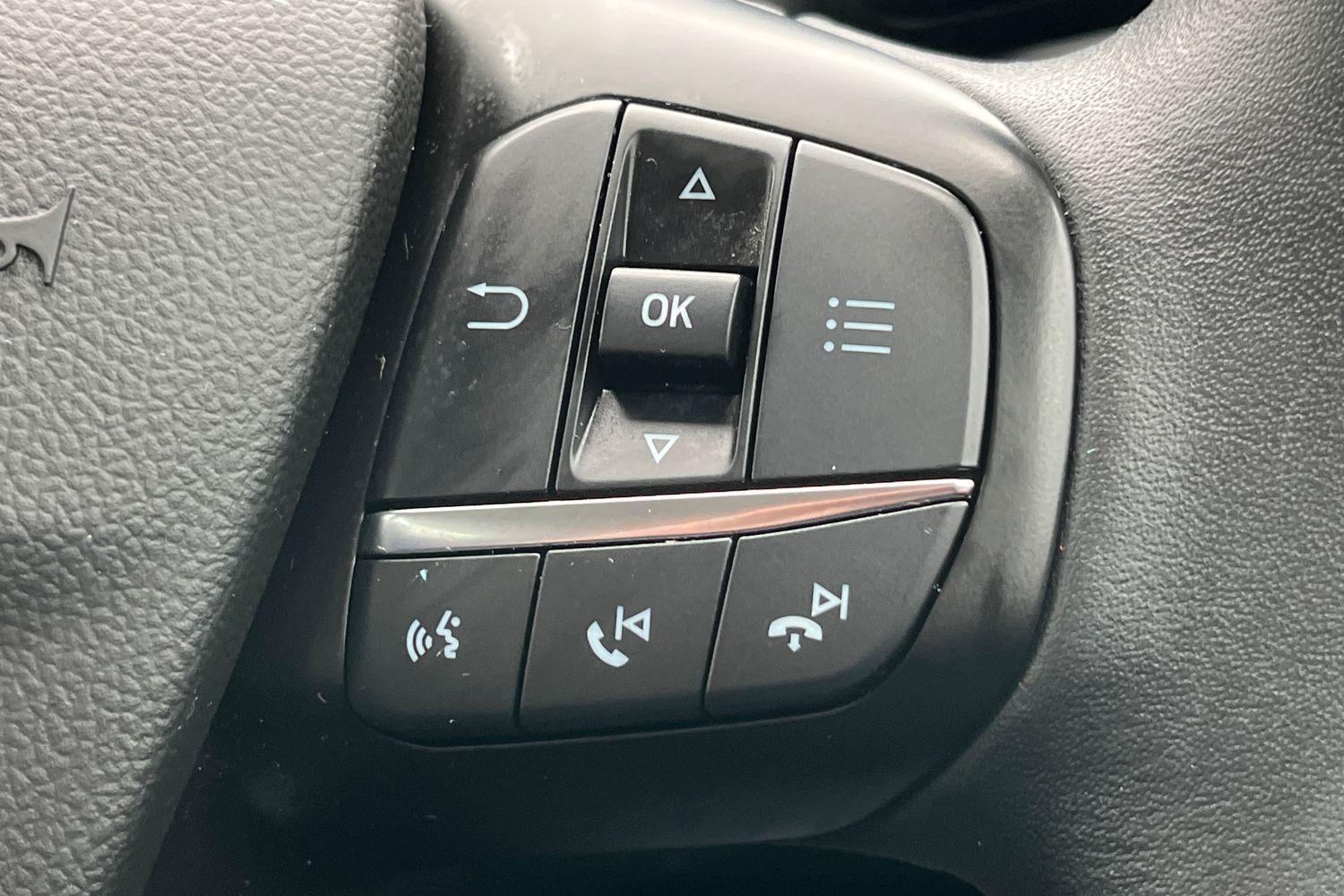 Ford FOCUS Photo 32