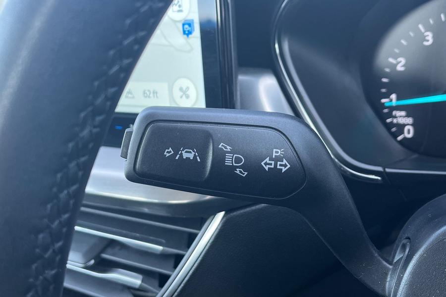 Ford Focus Photo autoimg-143afd1c6063c96b9fabb9ee1948e34b59213063.jpg