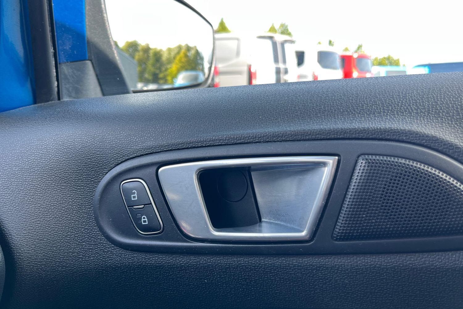 Ford ECOSPORT Photo 37
