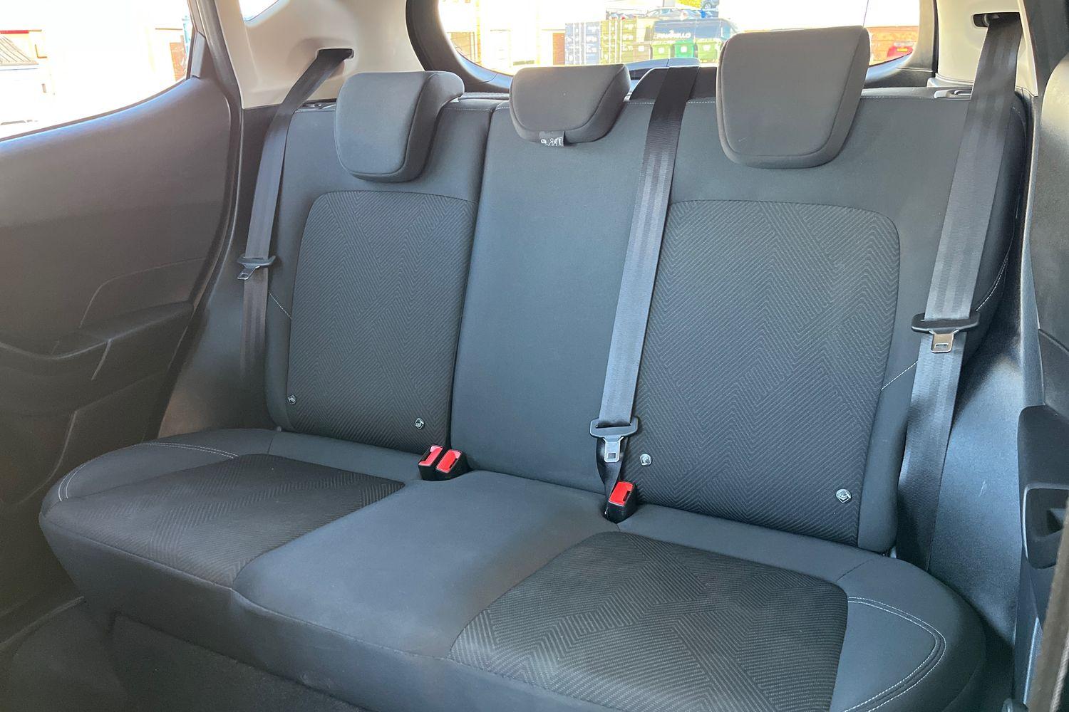 Ford Fiesta Photo 19