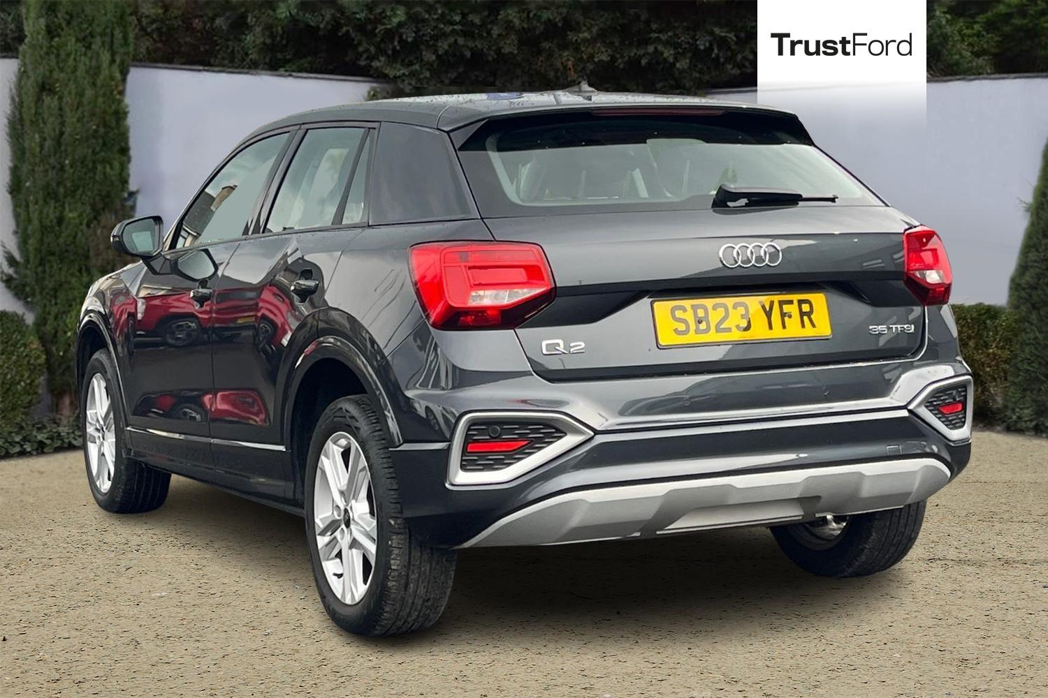 Audi Q2 Photo 1