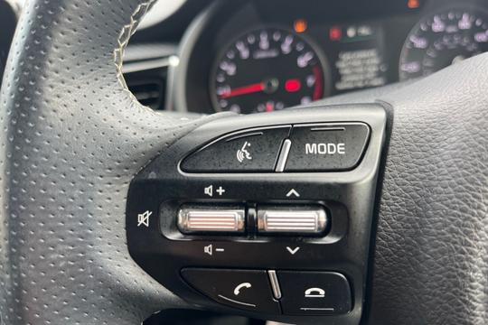 Kia Rio Photo autoimg-144e66b5fd95dcf9112e929cd88a548a813b3399.jpg