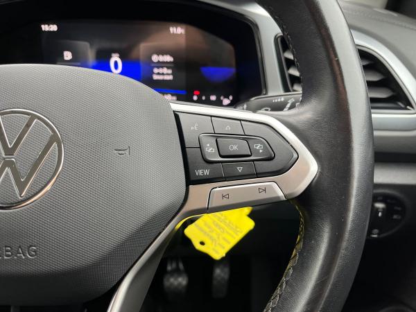 Volkswagen T-Roc Photo autoimg-145f206d9281ffd26c3d54c70826e8d4d677c276.jpg