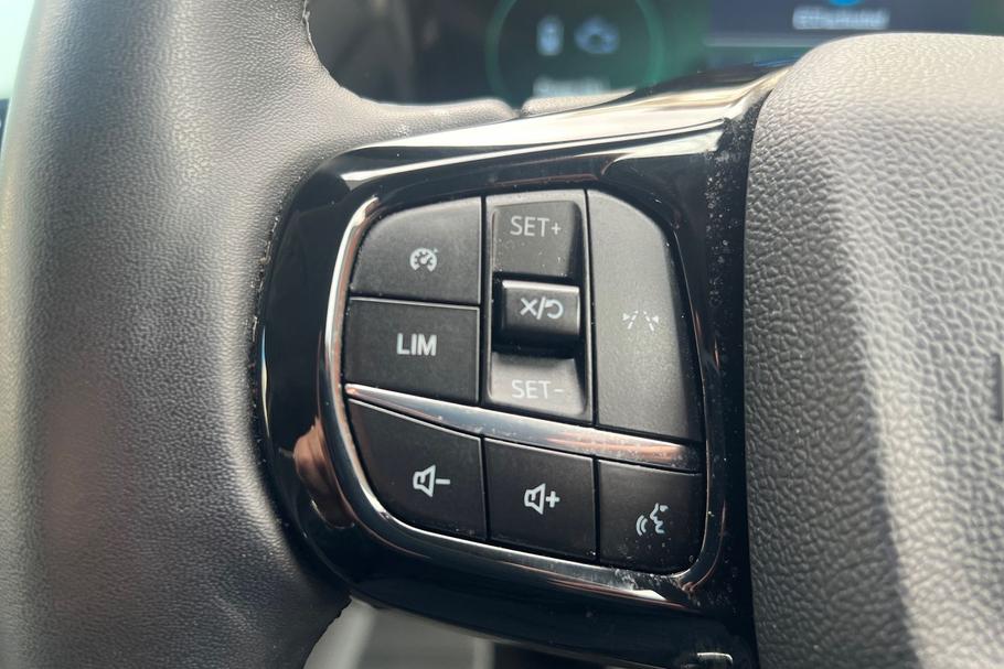 Used FORD TRANSIT CUSTOM MJ75TFN 36