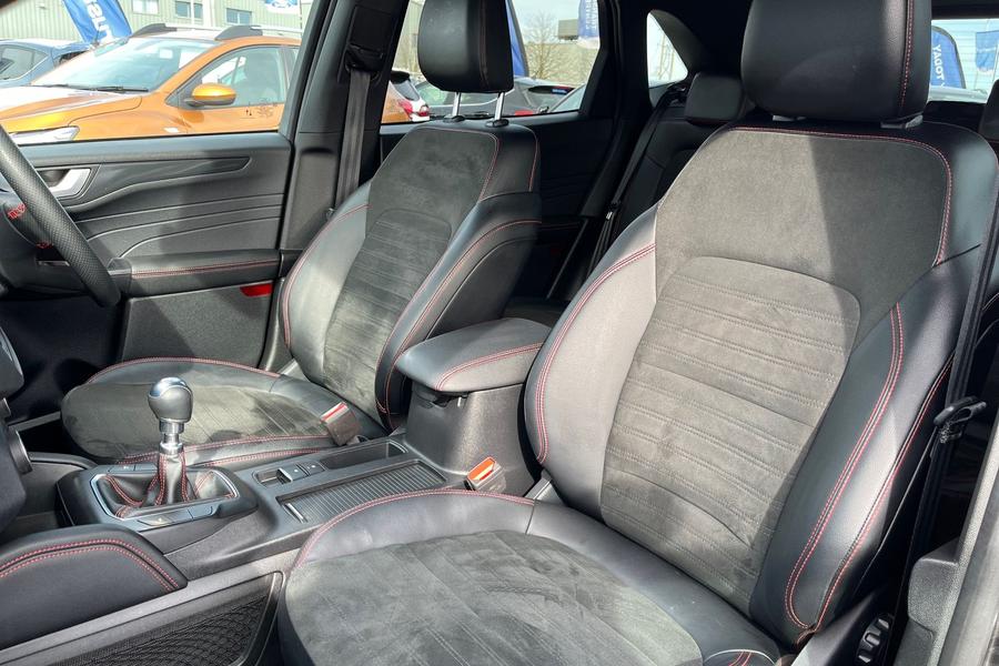 Ford KUGA Photo autoimg-1468c03689c28f61aa11648c29283fbb919ea8ca.jpg