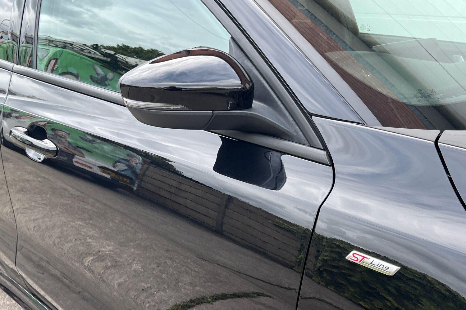 Ford FOCUS Photo 28