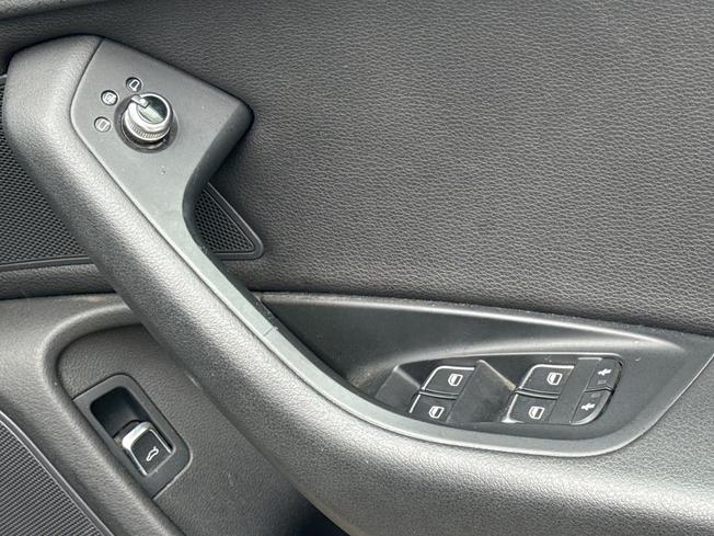 AUDI A6 Avant Photo 50