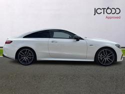 MERCEDES-BENZ E Class Photo 4