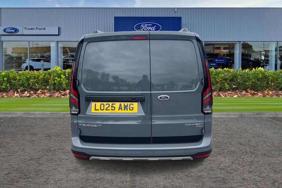 Used FORD TRANSIT CONNECT LO25AWG 12
