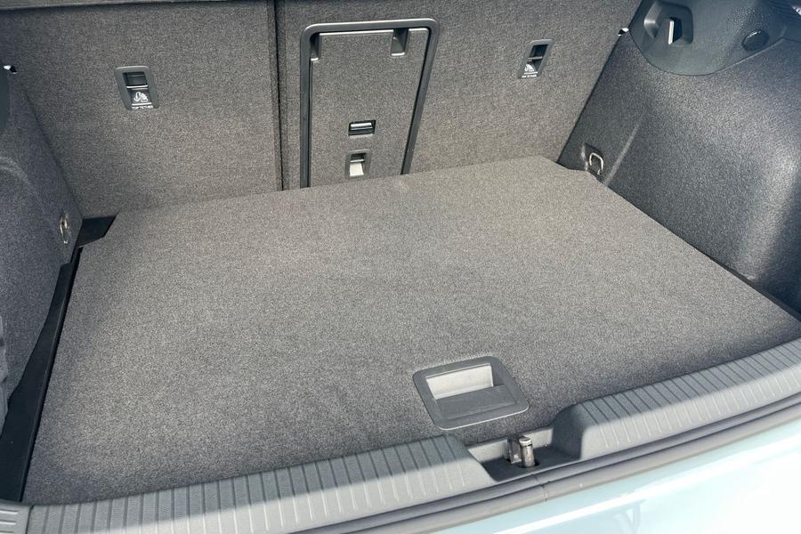 Volkswagen Golf Photo autoimg-147fcca6b5ed0d8511550c334b1aa5c07ad816ac.jpg