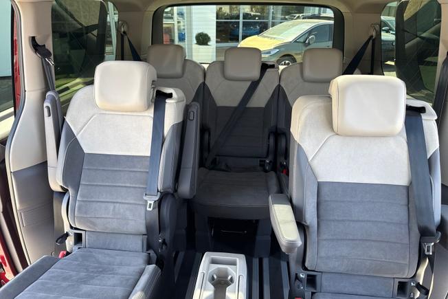 VOLKSWAGEN Multivan Photo 43
