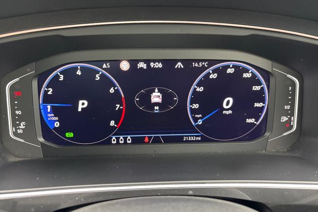 VOLKSWAGEN Tiguan Photo 15