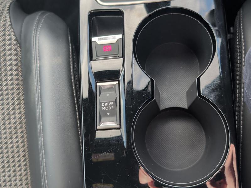 Used Peugeot 2008 NV71ARZ 42