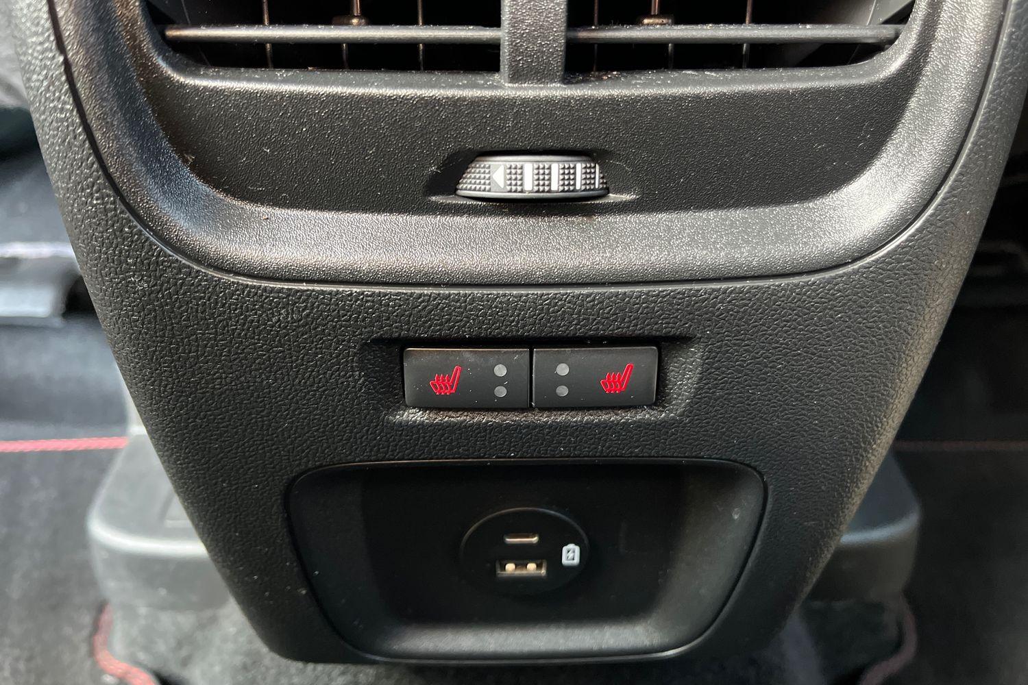 Ford KUGA Photo 26