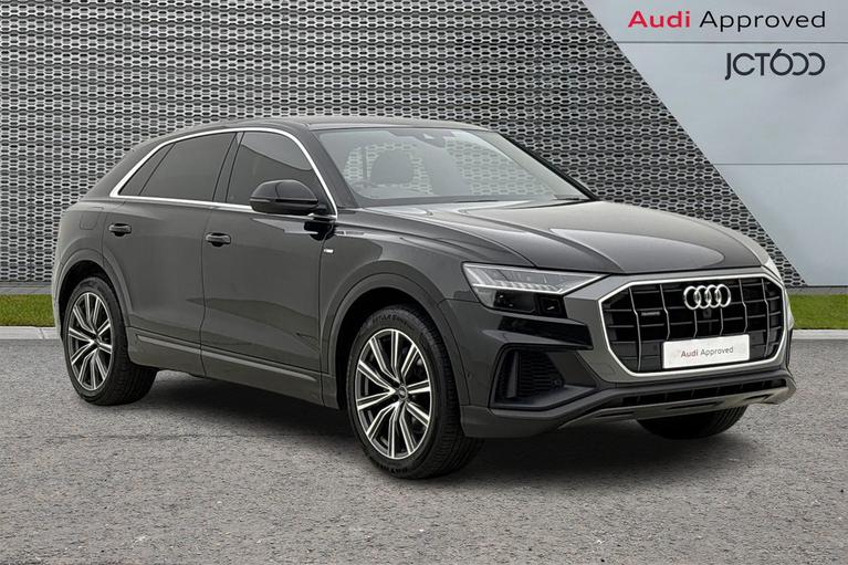 Used AUDI Q8