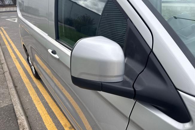 VOLKSWAGEN Transporter Photo 20