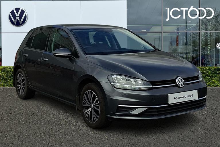 Used 2017 Volkswagen Golf 1.4 TSI SE Nav Hatchback 5dr Petrol DSG Euro 6 (s/s) (125 ps) Grey at JCT600