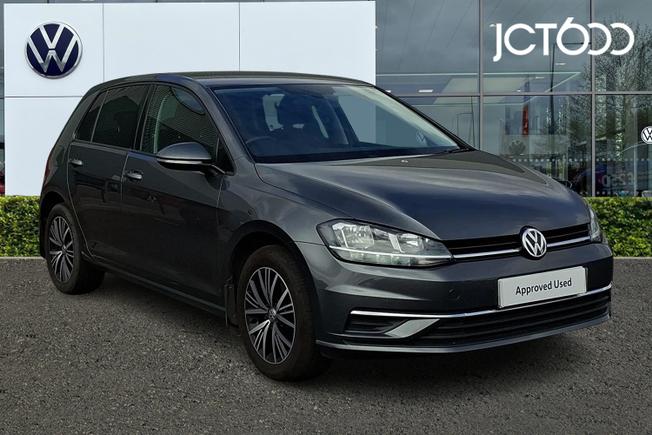 VOLKSWAGEN Golf Photo 1