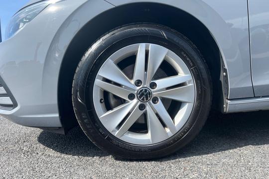 Volkswagen Golf Photo autoimg-14a0b08b77b6651d2e76ab901812b303ec9d8372.jpg