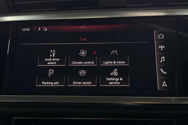 AUDI Q3 Photo 40