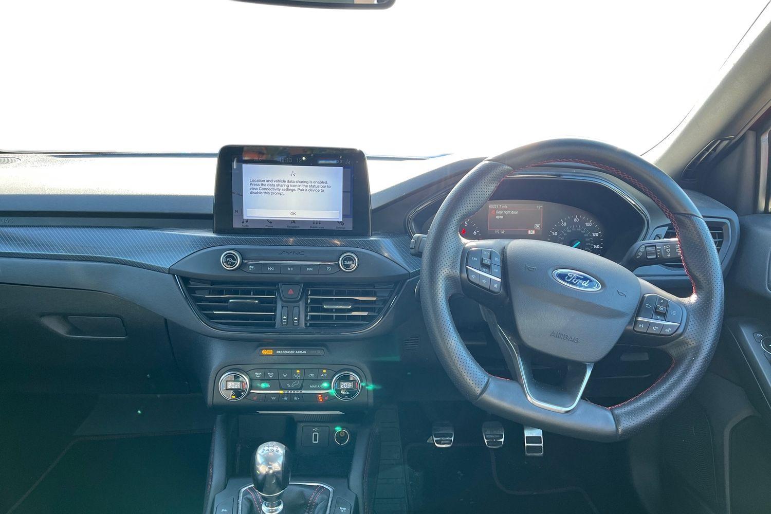 Ford FOCUS Photo 9