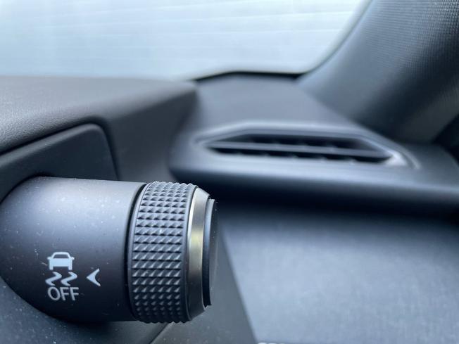 LEXUS UX Photo 30