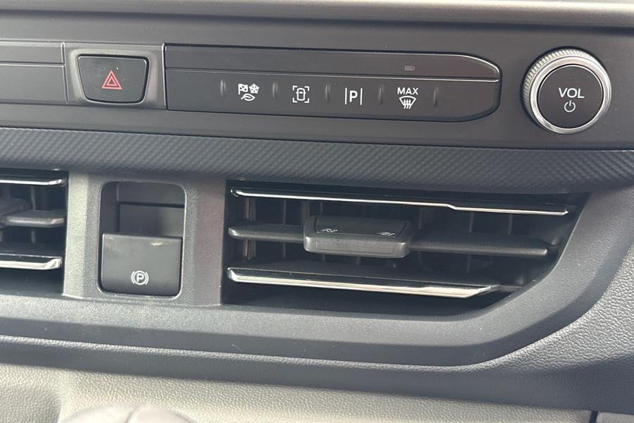 Ford Transit Custom Photo autoimg-14a4eb2ff74d0bb445dca112e399f6207e076942.jpg
