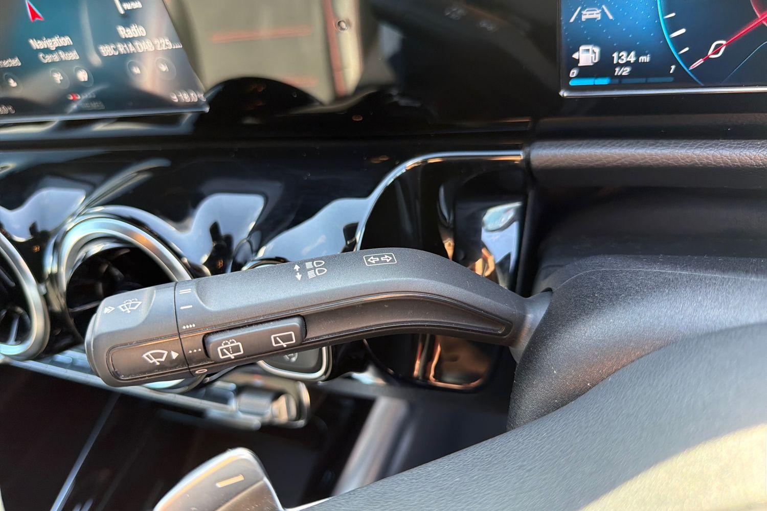 Mercedes-Benz GLA Photo 13
