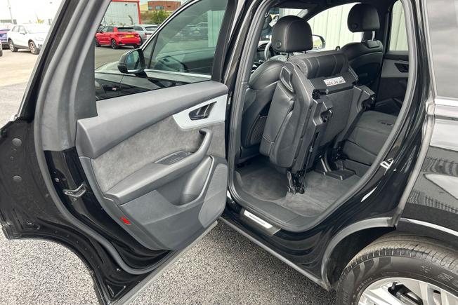 Audi Q7 Photo 41