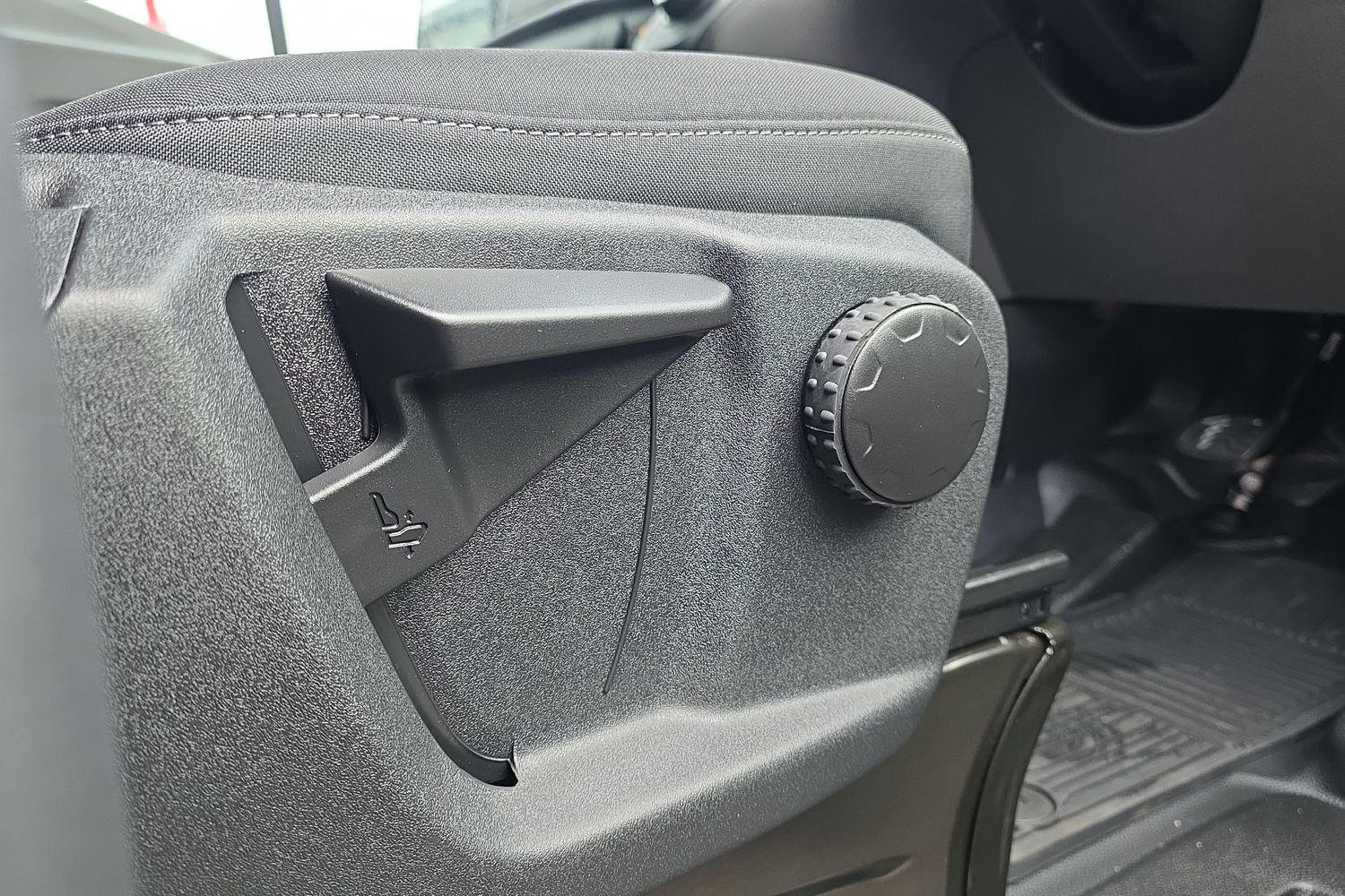 Ford E-TRANSIT Photo 29