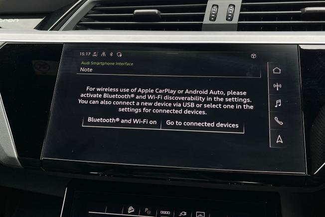 AUDI e-tron Photo 37