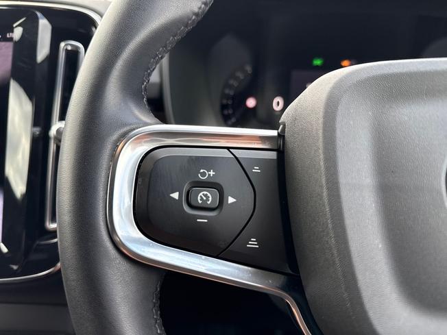 VOLVO Xc40 Photo 16