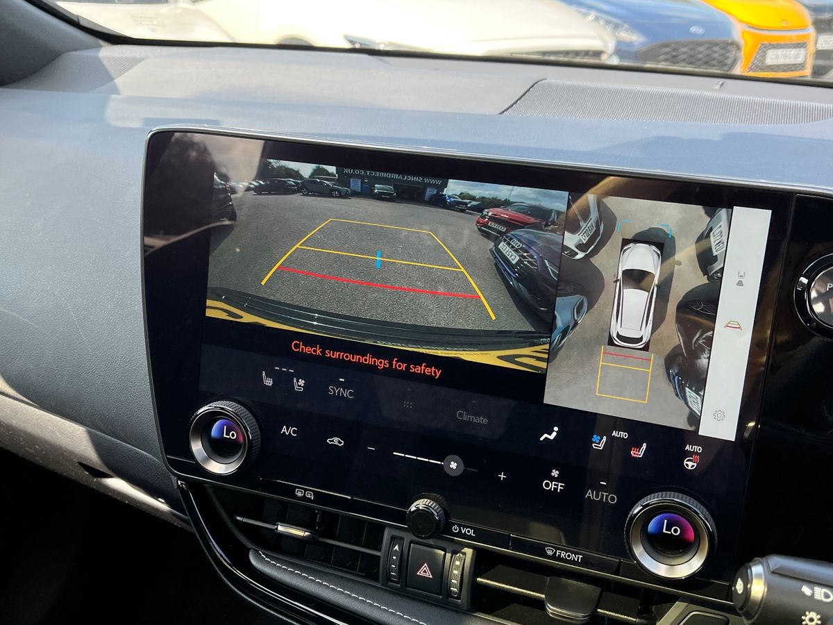 Lexus NX Photo 11