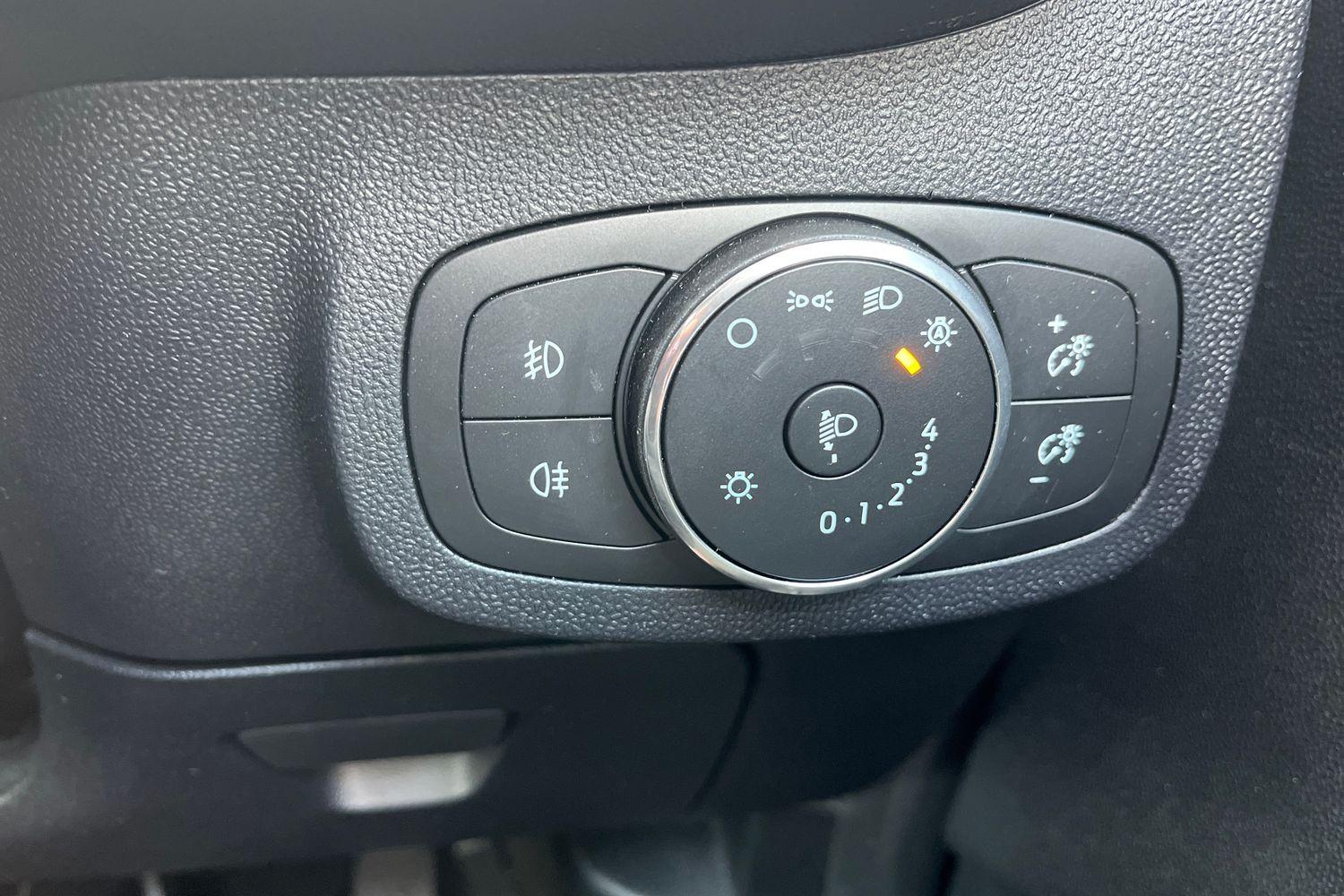 Ford FIESTA Photo 29