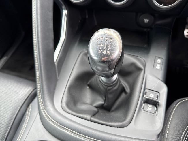 JAGUAR E-Pace Photo 31