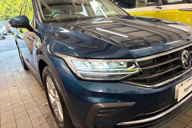 VOLKSWAGEN Tiguan Photo 19