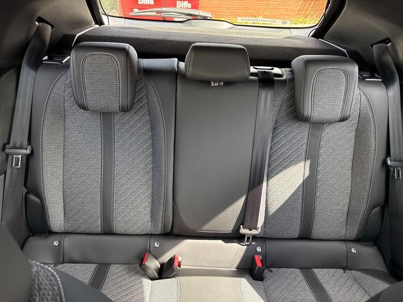 Used Peugeot 2008 KR25HXA 29