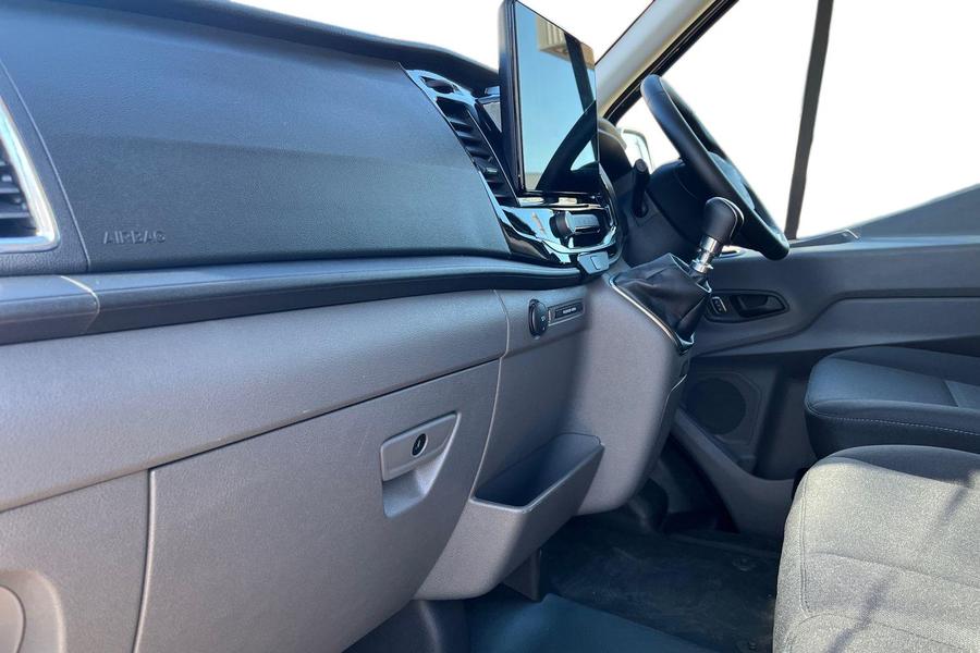 Ford TRANSIT Photo autoimg-14bde996b879f9e9ad48abd3c20a27f40fa02759.jpg