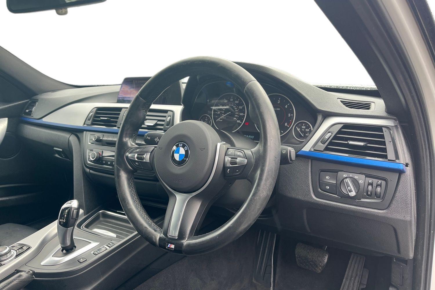 BMW 3 SERIES Photo 8