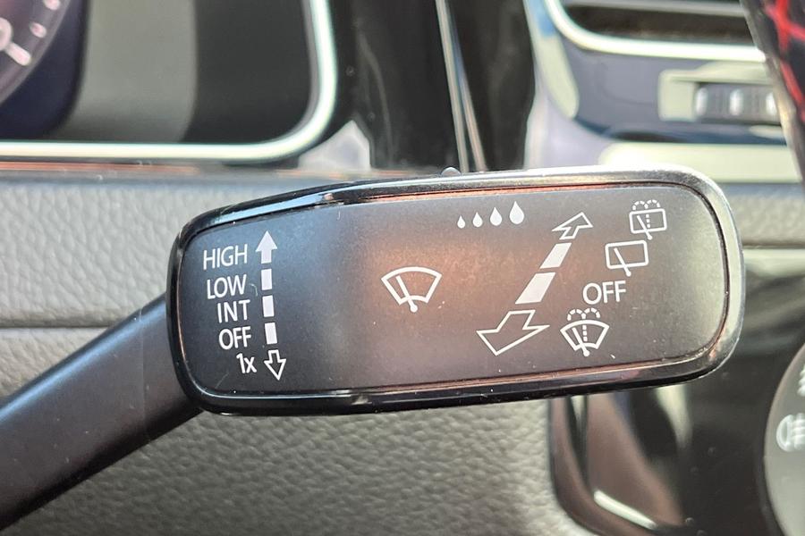 Volkswagen GOLF Photo autoimg-14be6d3499701c47891f08c5d103a7164243ba38.jpg