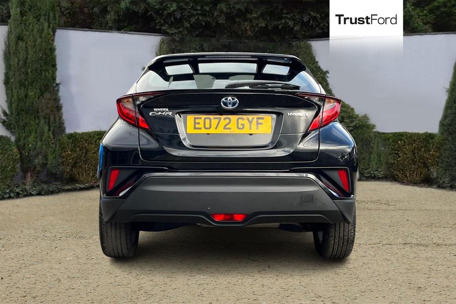 Toyota C-HR Photo autoimg-14c001e9fca57fb50a86f0221498e05bc224ed29.jpg