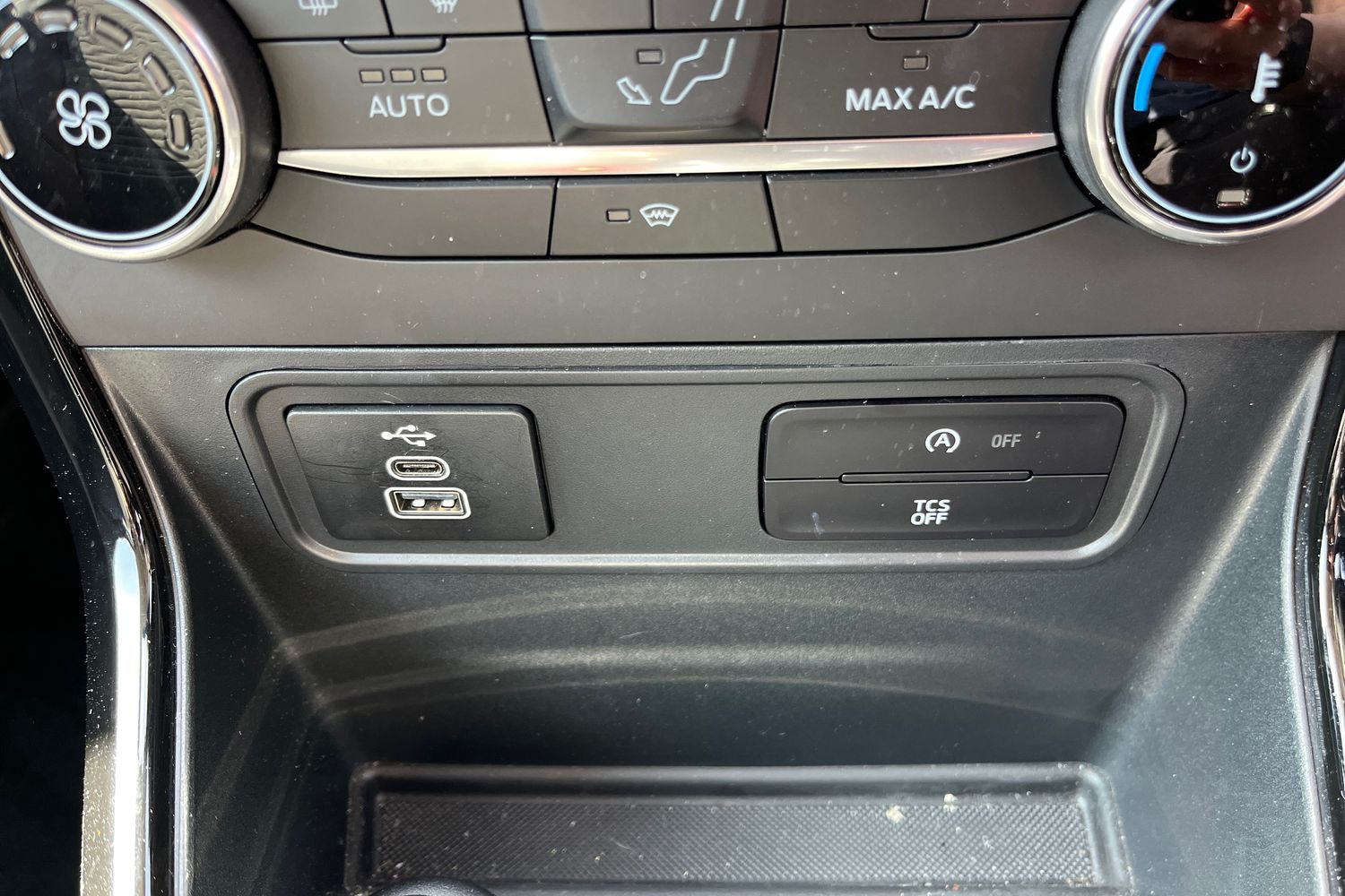 Ford ECOSPORT Photo 34