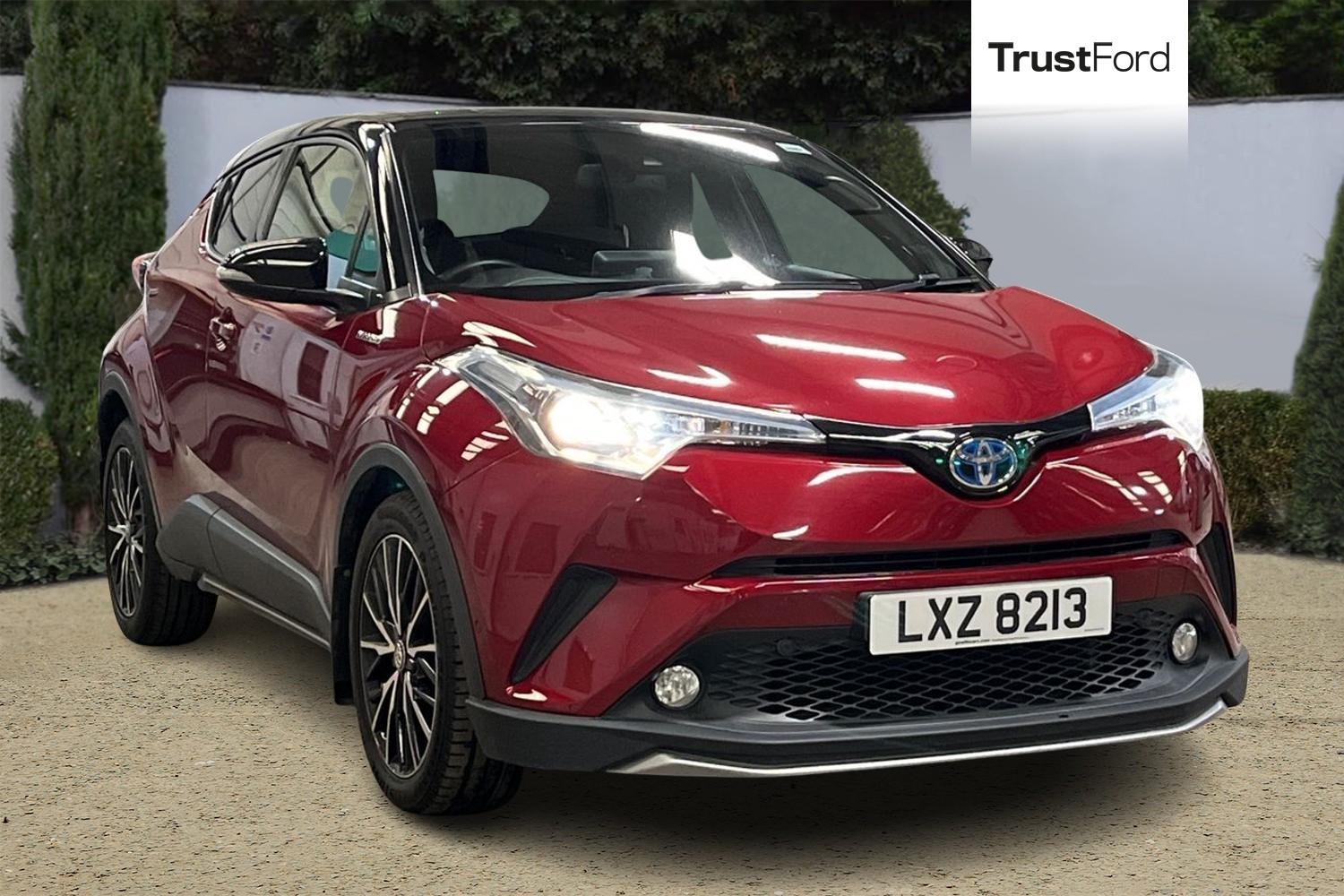 Toyota C-HR Photo 0